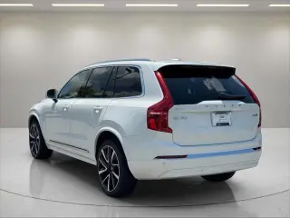 Volvo XC90 2024 AWD B6 Ultimate Tema Brillante 6 Pasajeros 4 puertas SUV