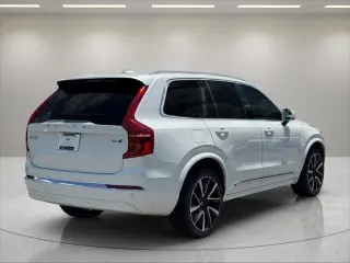 Volvo XC90 2024 AWD B6 Ultimate Tema Brillante 6 Pasajeros 4 puertas SUV