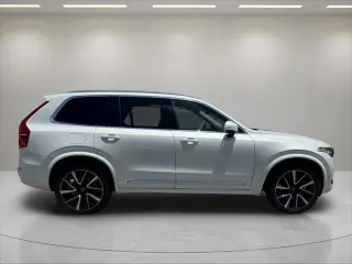 Volvo XC90 2024 AWD B6 Ultimate Tema Brillante 6 Pasajeros 4 puertas SUV