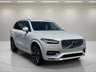 Volvo XC90 2024 AWD B6 Ultimate Tema Brillante 6 Pasajeros 4 puertas SUV