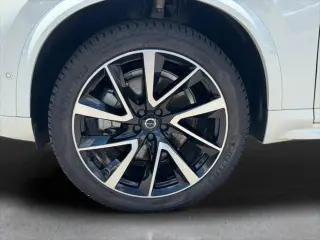 Volvo XC90 2024 AWD B6 Ultimate Tema Brillante 6 Pasajeros 4 puertas SUV