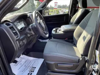 Ram 2500 2024 4x4 Tradesman 4 puertas Cabina Crew 8 pies LB Pickup