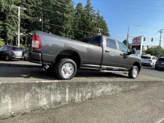 Ram 2500 2024 4x4 Tradesman 4 puertas Cabina Crew 8 pies LB Pickup