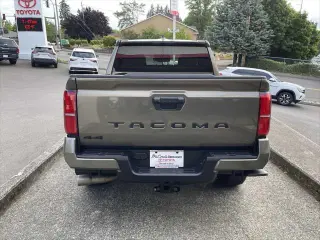 Toyota Tacoma 2025 4x4 SR5 4 puertas Double Cab 5.0 pies SB