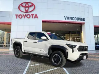 Toyota Tacoma 2024 4x4 TRD Sport 4 puertas Doble Cabina 6.1 pies LB