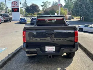 Toyota Tacoma 2026 4x4 SR5 4 puertas Cabina Doble 5.0 pies SB