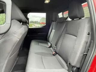 Toyota Tacoma 2025 4x4 SR5 4 puertas Doble Cabina 5.0 pies SB