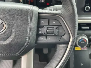 Toyota Tacoma 2025 4x4 SR5 4 puertas Doble Cabina 5.0 pies SB