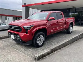 Toyota Tacoma 2025 4x4 SR5 4 puertas Doble Cabina 5.0 pies SB