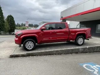 Toyota Tacoma 2025 4x4 SR5 4 puertas Doble Cabina 5.0 pies SB