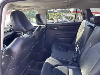 Toyota Highlander 2024 AWD XLE 4 puertas SUV