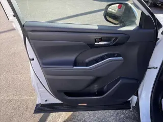 Toyota Highlander 2024 AWD XLE 4 puertas SUV