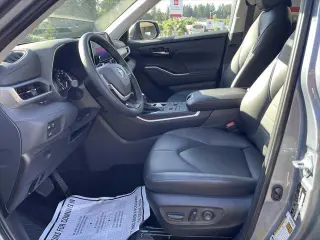 Toyota Highlander 2024 AWD XLE 4 puertas SUV