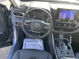 Toyota Highlander 2024 AWD XLE 4 puertas SUV