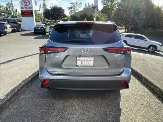 Toyota Highlander 2024 AWD XLE 4 puertas SUV