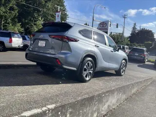 Toyota Highlander 2024 AWD XLE 4 puertas SUV