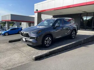 Toyota Highlander 2024 AWD XLE 4 puertas SUV