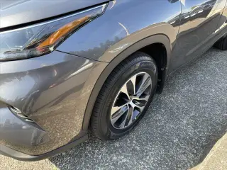 Toyota Highlander 2024 AWD XLE 4 puertas SUV