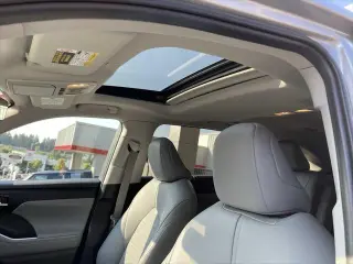Toyota Highlander 2024 AWD XLE 4 puertas SUV