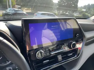 Toyota Highlander 2024 AWD XLE 4 puertas SUV
