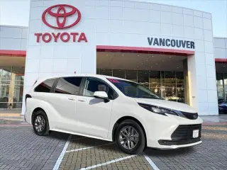 Toyota Sienna 2024 AWD LE 8 Pasajeros 4 Puertas Minivan