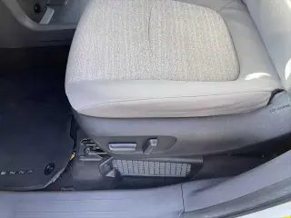 Toyota Sienna 2024 AWD LE 8 Pasajeros 4 Puertas Minivan