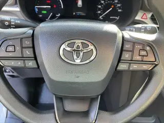 Toyota Sienna 2024 AWD LE 8 Pasajeros 4 Puertas Minivan