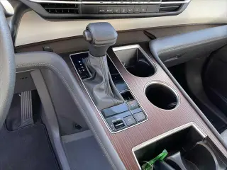 Toyota Sienna 2024 AWD LE 8 Pasajeros 4 Puertas Minivan