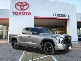 Toyota Tundra 2024 4x4 SR5 4 puertas CrewMax Cab Pickup SB
