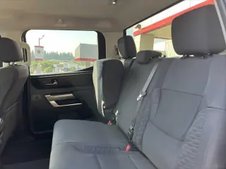 Toyota Tundra 2024 4x4 SR5 4 puertas CrewMax Cab Pickup SB