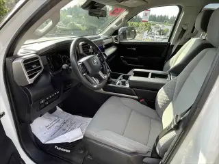 Toyota Tundra 2023 4x4 SR5 4 puertas CrewMax Cab Pickup SB