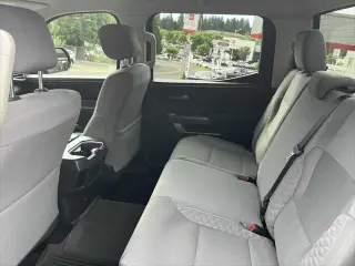 Toyota Tundra 2024 4x4 SR5 4 puertas CrewMax Cab Pickup SB