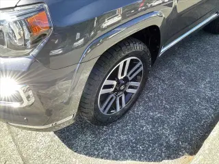 Toyota 4Runner 2022 AWD Limited 4 puertas SUV