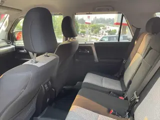 Toyota 4Runner 2024 4x4 SR5 4 puertas SUV
