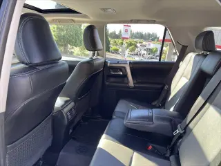 Toyota 4Runner 2024 4x4 SR5 Premium 4 puertas SUV