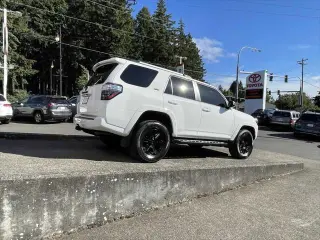 Toyota 4Runner 2022 4x4 SR5 Premium 4 puertas SUV