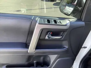 Toyota 4Runner 2022 4x4 SR5 Premium 4 puertas SUV