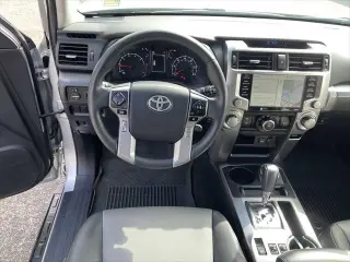Toyota 4Runner 2024 4x4 SR5 Premium 4 puertas SUV