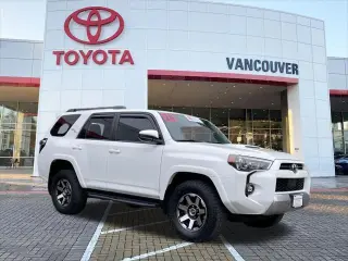 Toyota 4Runner 2024 4x4 TRD Off-Road 4 puertas SUV