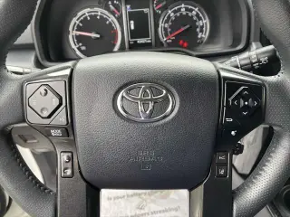 Toyota 4Runner 2024 4x4 TRD Off-Road 4 puertas SUV