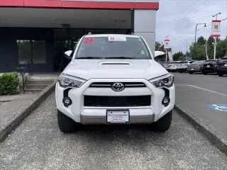 Toyota 4Runner 2024 4x4 TRD Off-Road 4 puertas SUV
