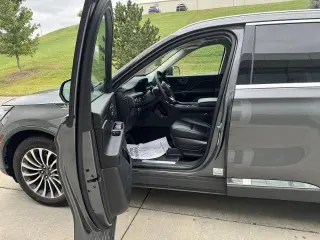 Lincoln Aviator 2023 AWD Estándar 4 puertas SUV