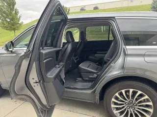Lincoln Aviator 2023 AWD Estándar 4 puertas SUV