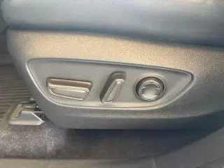 Toyota Highlander Híbrido 2023 AWD XLE 4 puertas SUV