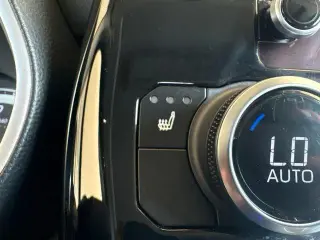 Toyota Highlander Híbrido 2023 AWD XLE 4 puertas SUV
