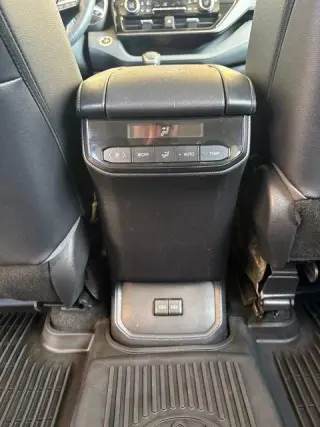 Toyota Highlander Híbrido 2023 AWD XLE 4 puertas SUV