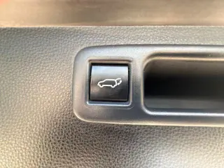 Toyota Highlander Híbrido 2023 AWD XLE 4 puertas SUV