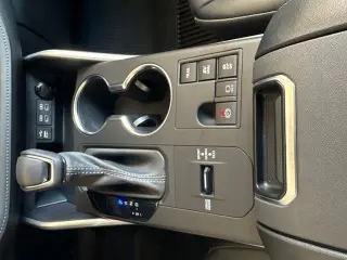 Toyota Highlander Híbrido 2023 AWD XLE 4 puertas SUV