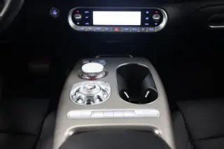 Genesis GV60 2025 AWD Estándar 4 puertas SUV