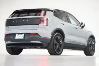 Volvo EX30 Cross Country 2026 AWD Twin Ultra 4 puertas SUV